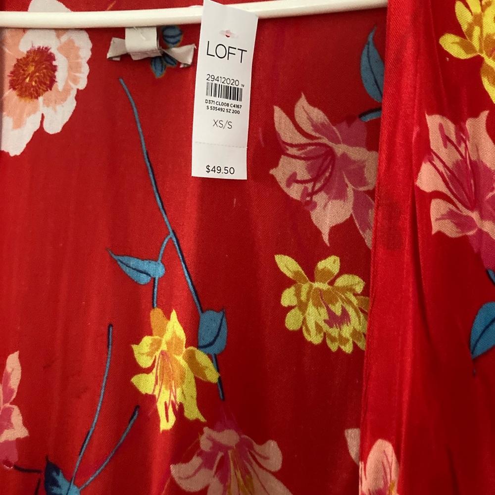 New open flowered shirt o tunic loaf brand.size xs/s